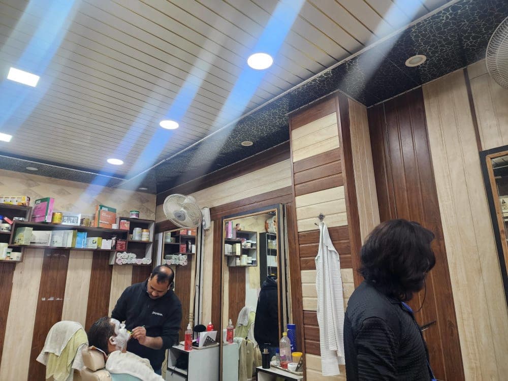 The Raghu's Maxwell Unisex Salon - best salon in Gorakhpur, Gorakhpur