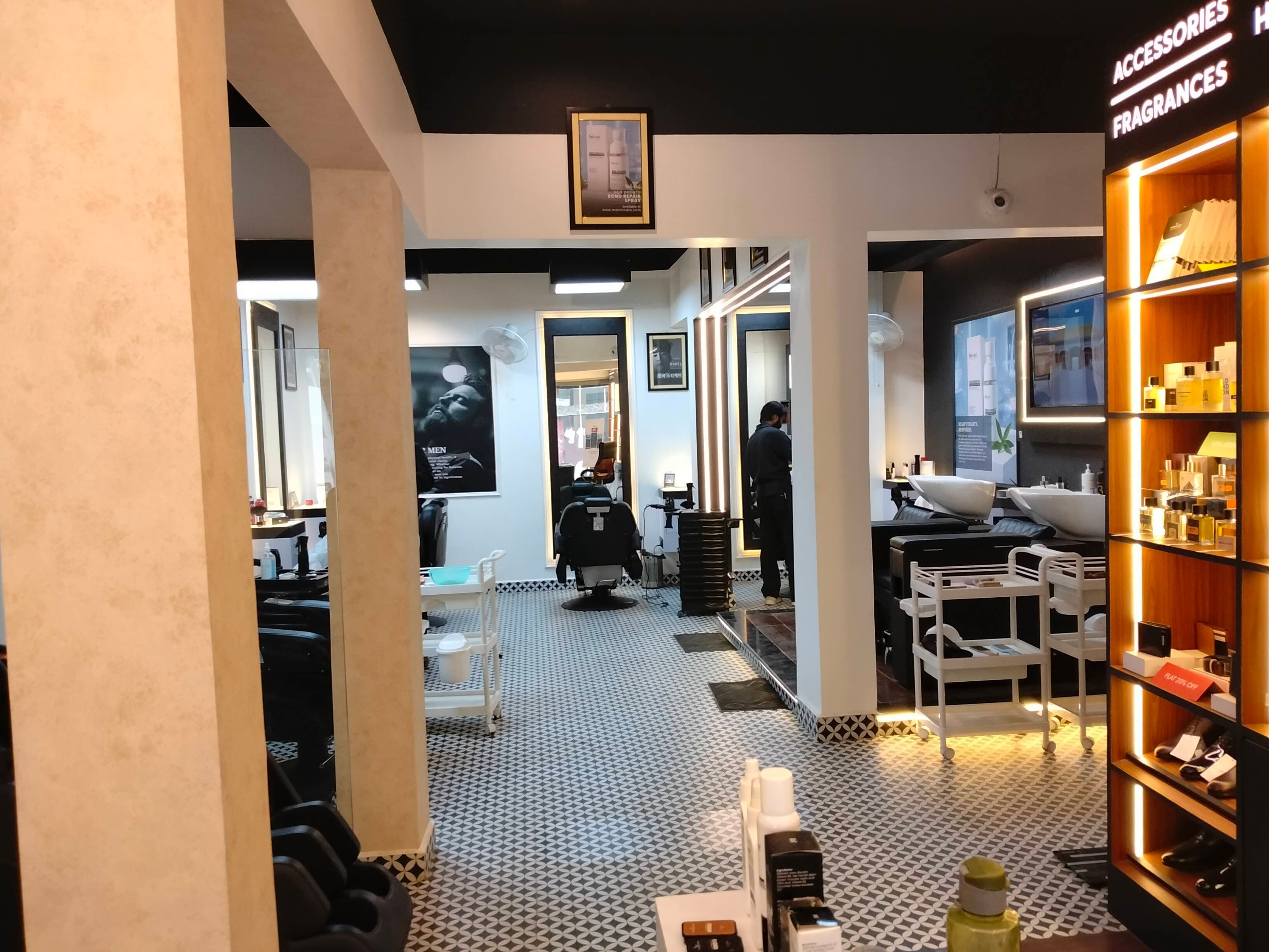 Menn & co Salon london thumbnail 2
