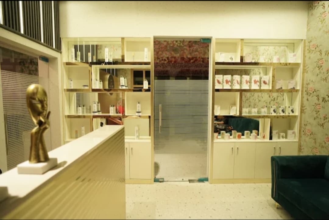 DreamZ Unisex Salon thumbnail 2