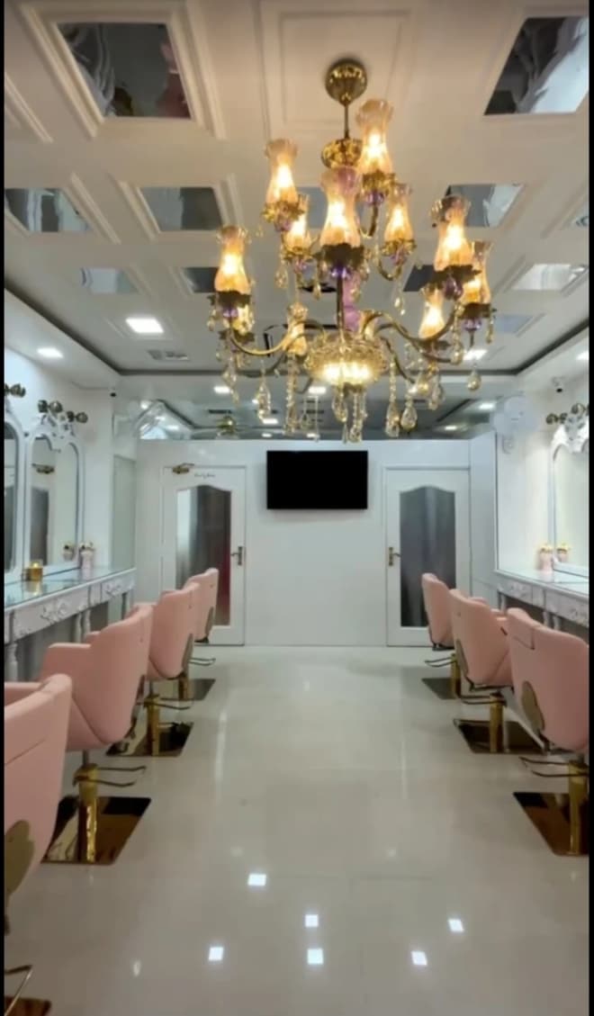 Ayushi Makeup Studio and Academy  cover photo