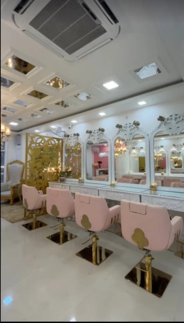 Ayushi Makeup Studio and Academy  thumbnail 2